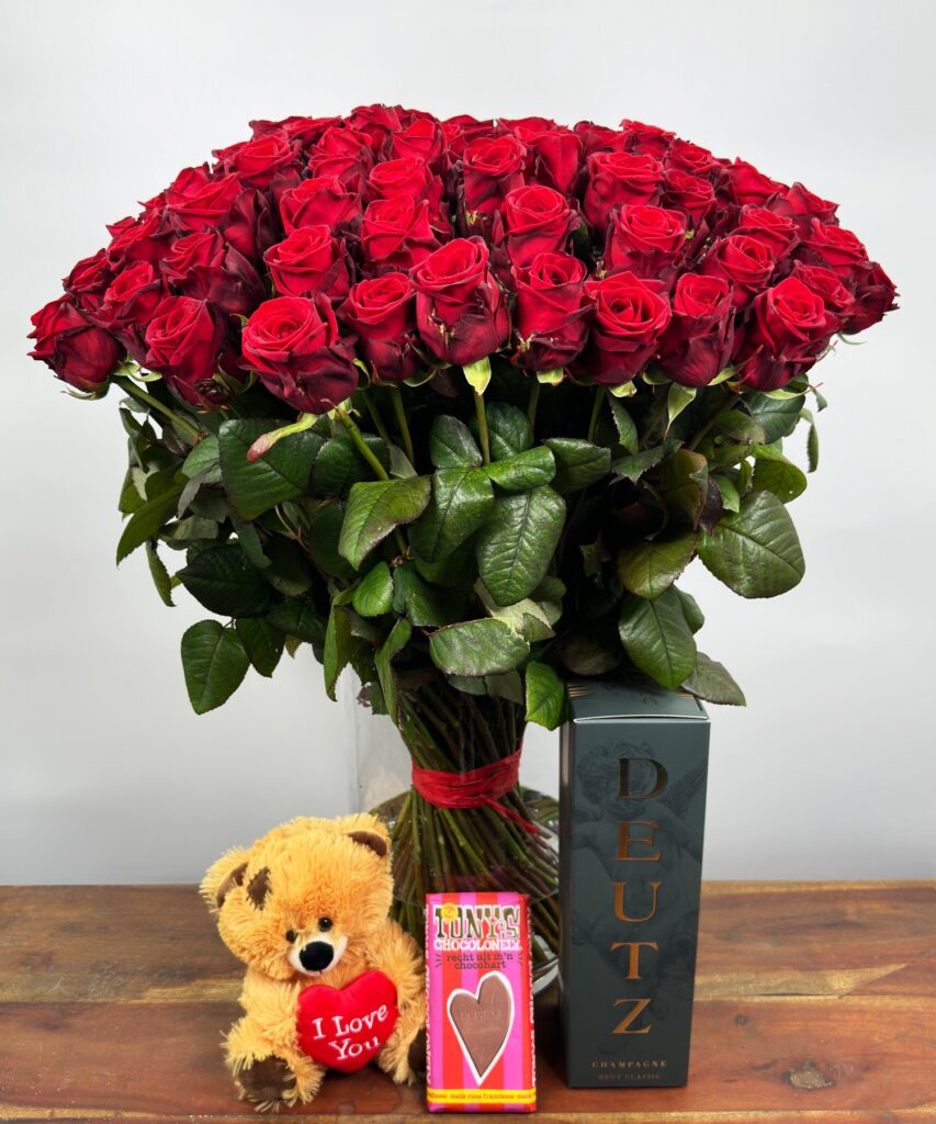 100 Red Naomi - Tony's - Bear - Deutz Champagne