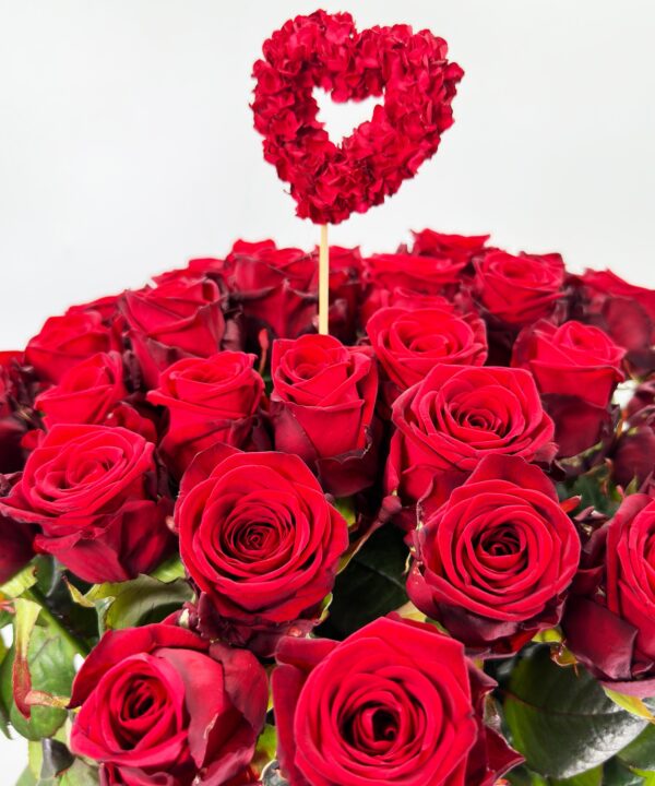 50 Red Naomi
